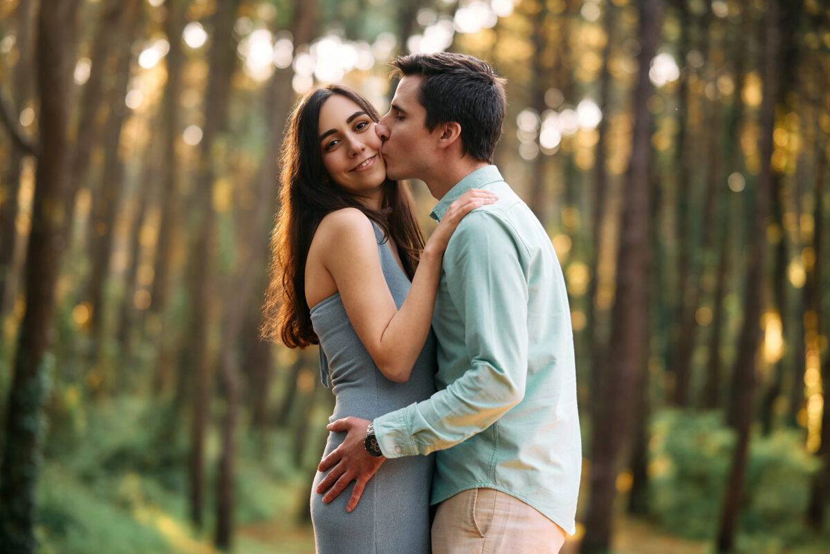 SESION SESION DE PREBODA EN LOS PINARES DE LIENCRES Y PLAYA DE VALDEARENAS